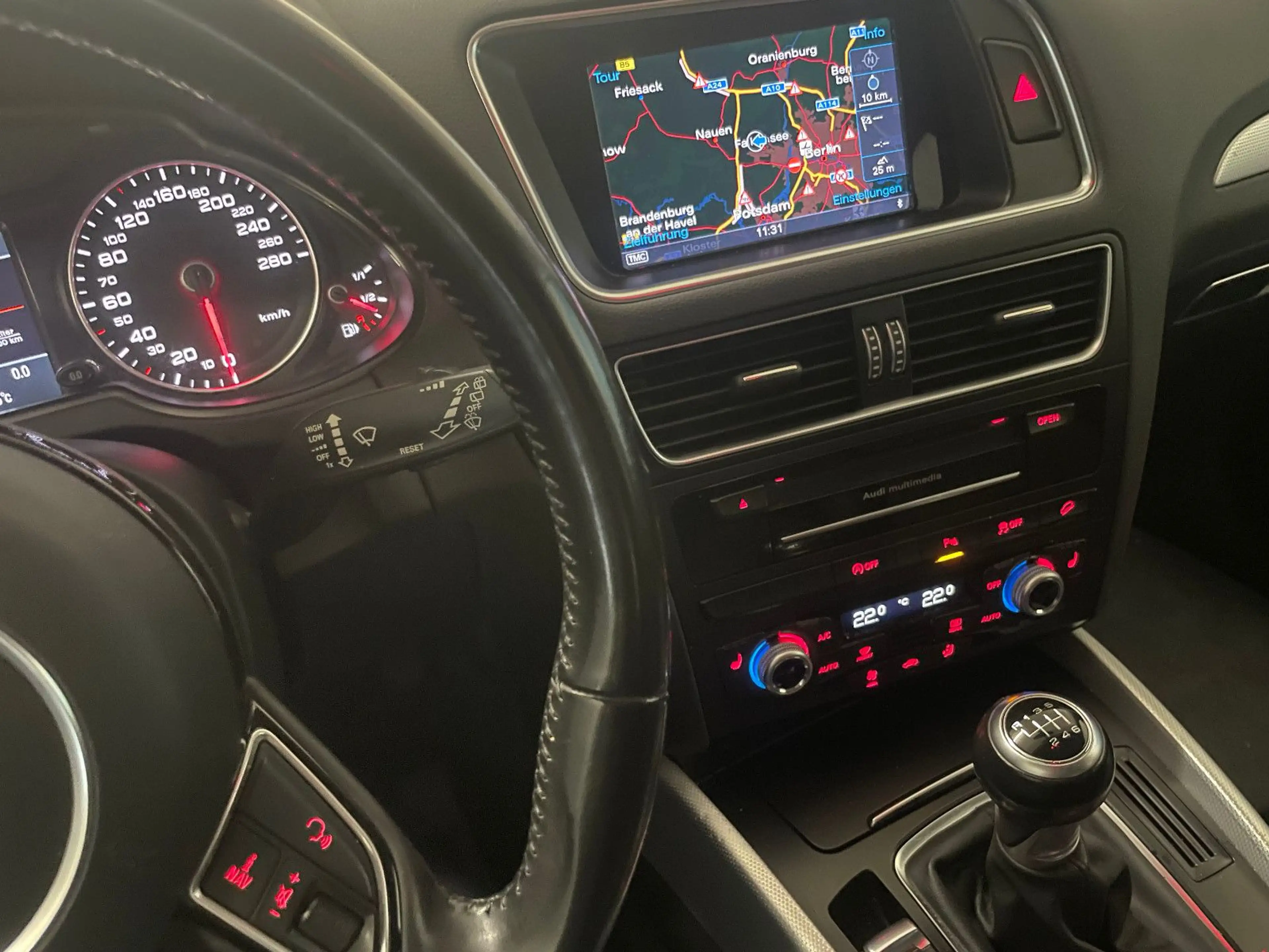 Audi Q5 2.0 TDI clean diesel/ultra 110 kW — photo 15