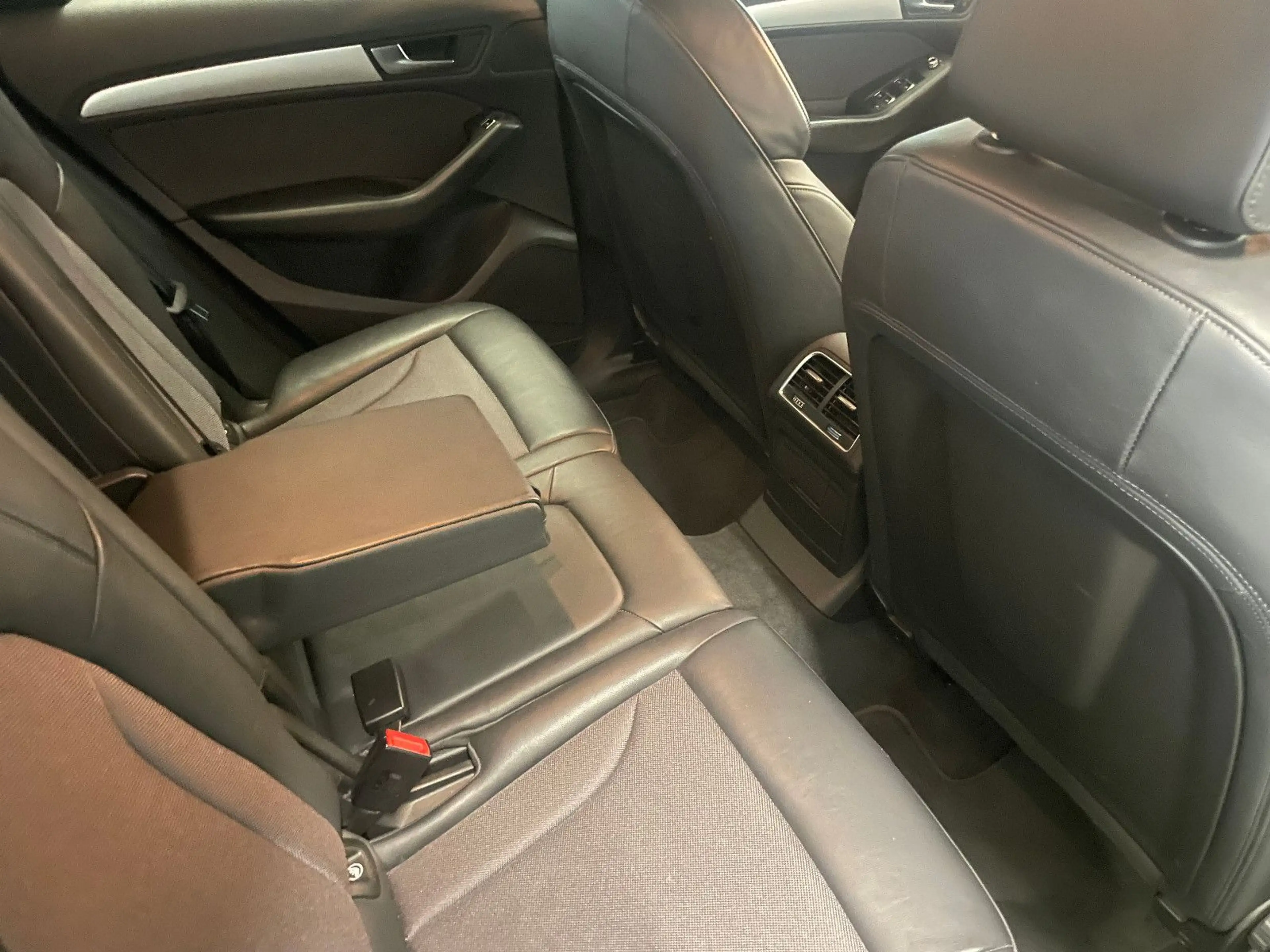 Audi Q5 2.0 TDI clean diesel/ultra 110 kW — photo 8
