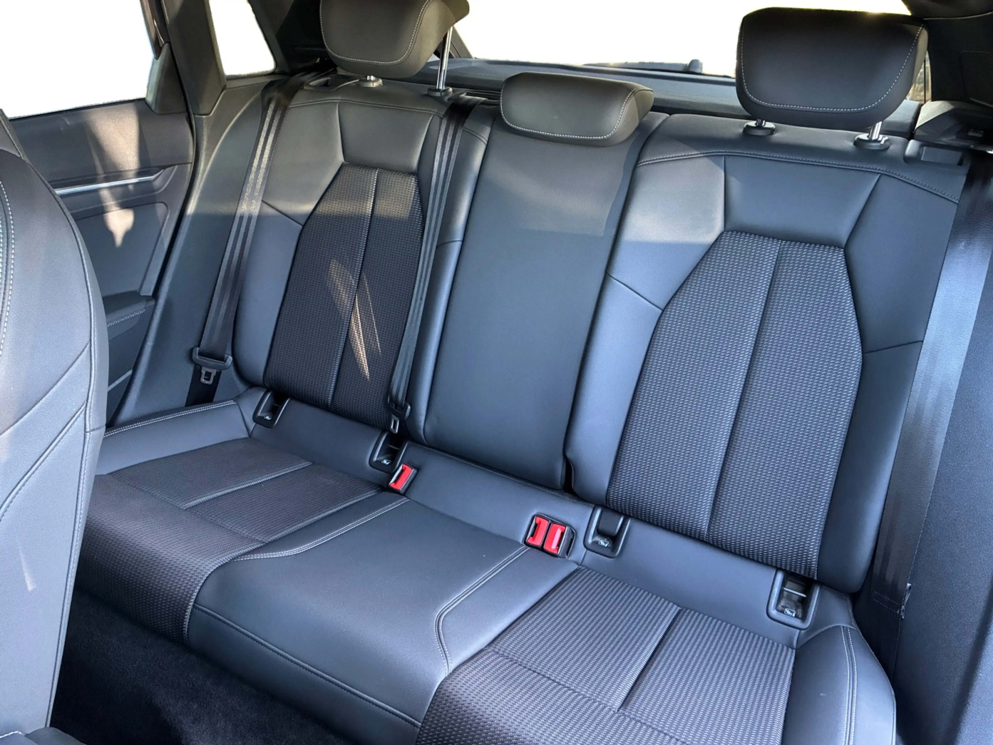 Audi S3 Sportback RFK/BANG&OLUFSEN/MATRIXLED/ACC/19" — photo 14