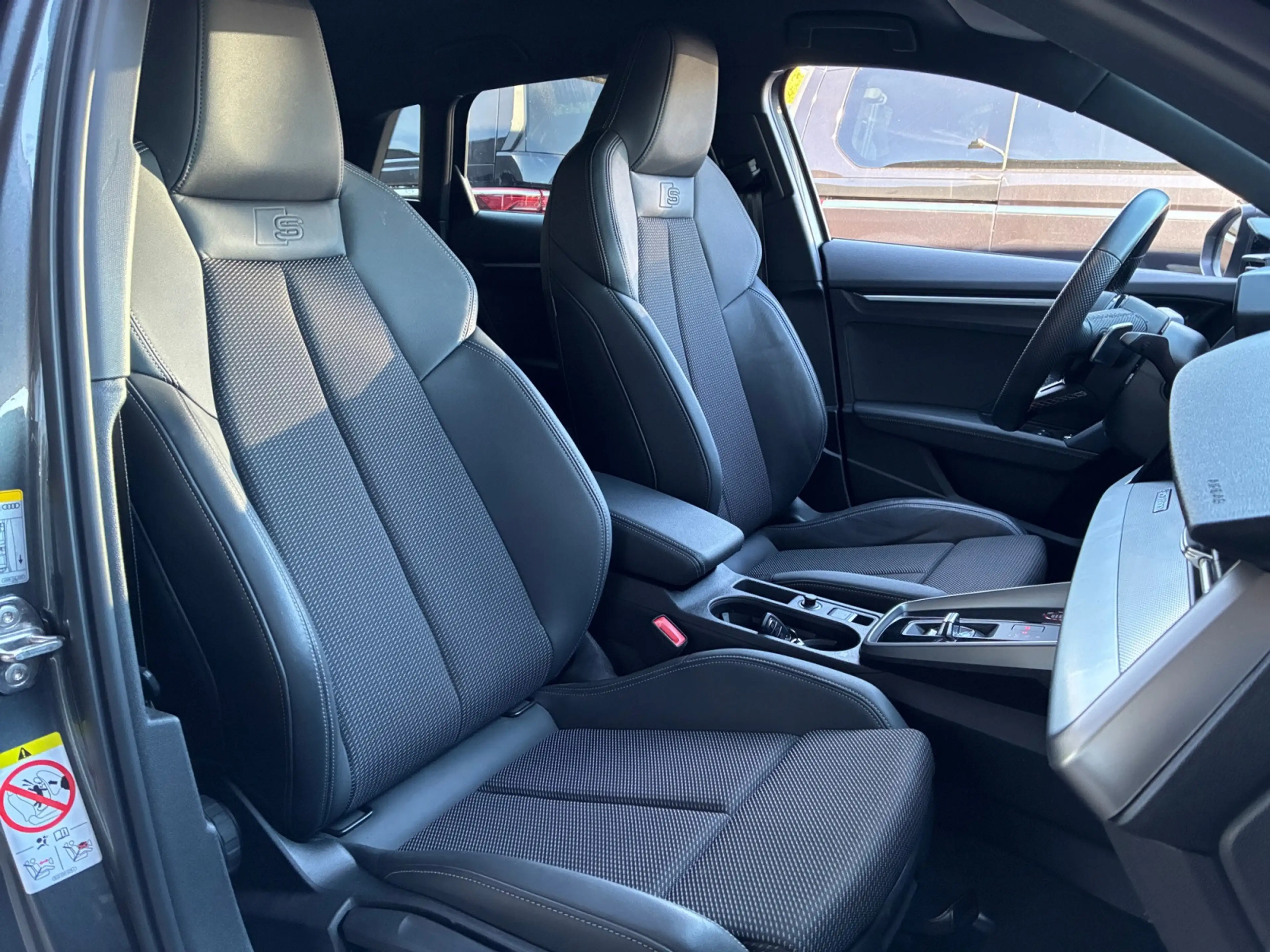 Audi S3 Sportback RFK/BANG&OLUFSEN/MATRIXLED/ACC/19" — photo 12