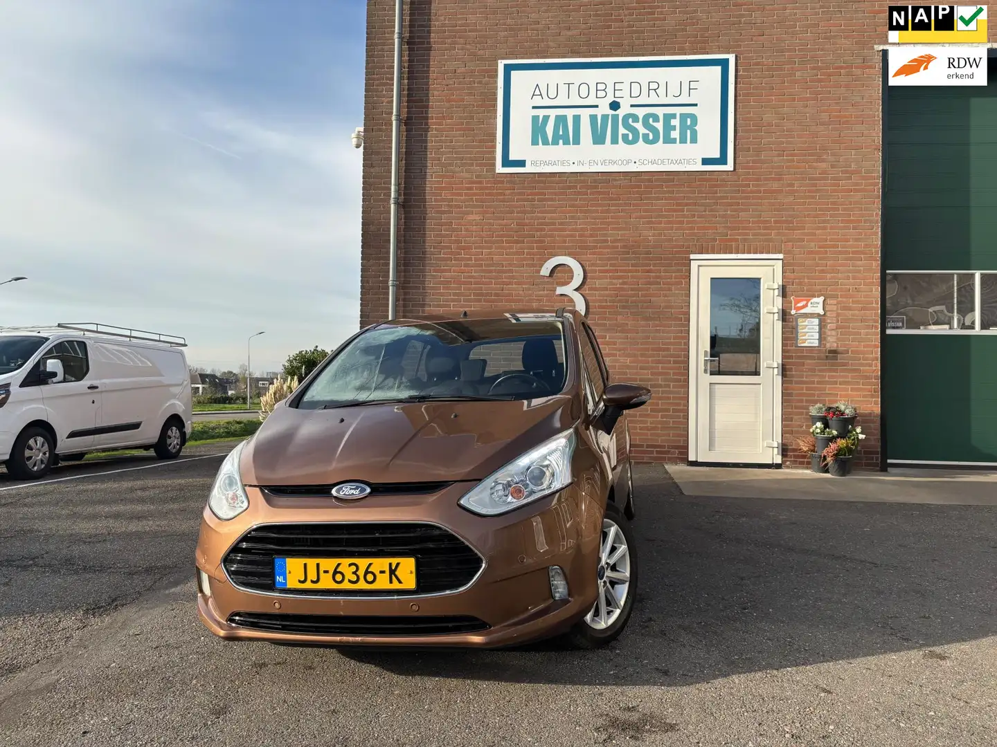Ford B-Max 1.0 EcoBoost Titanium Bruin - 1