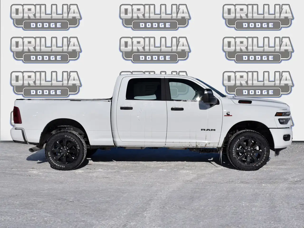 RAM 2500 снимка RAM 2500