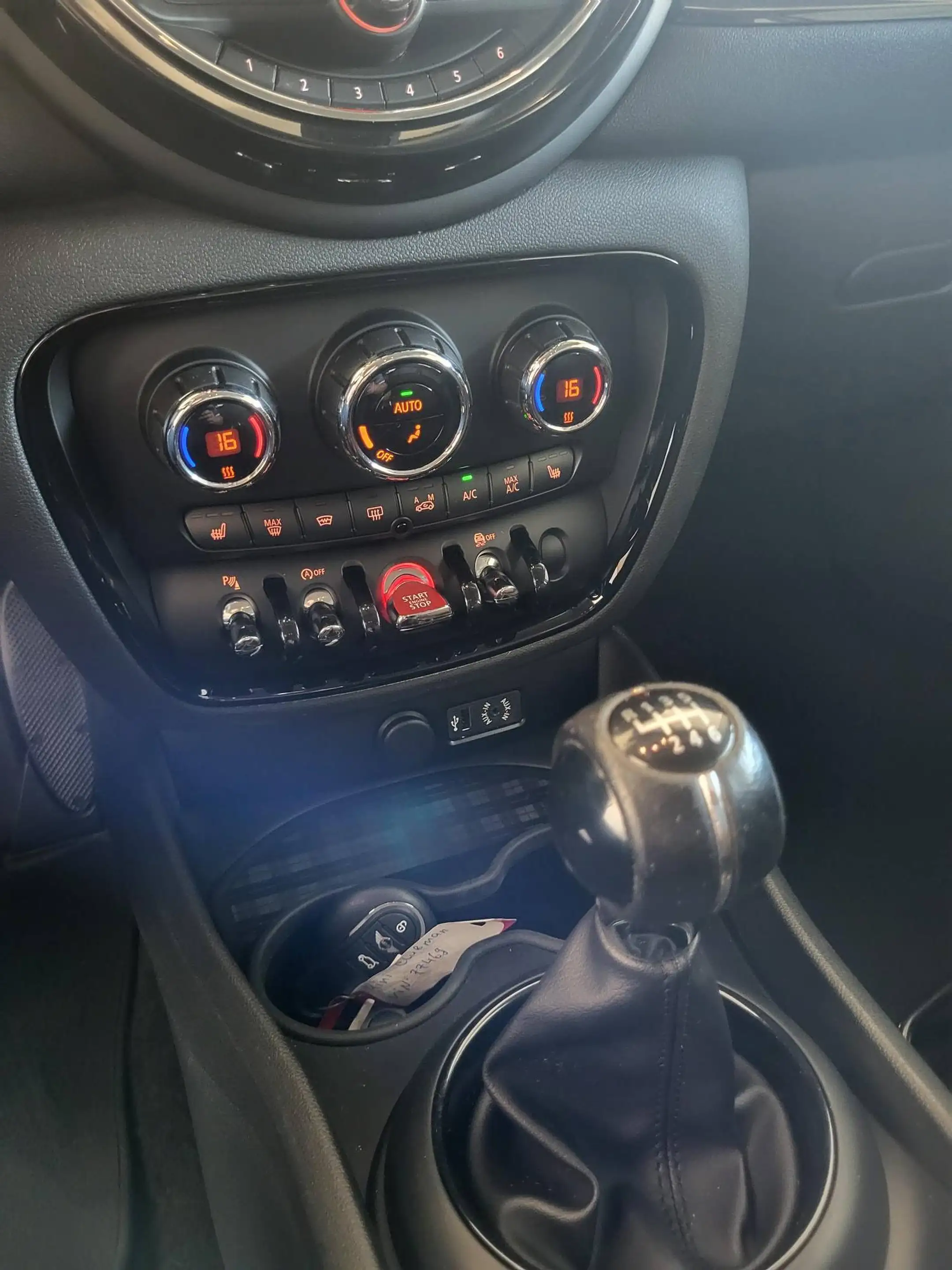 MINI One Clubman Mini Clubman 1.5 One — photo 14