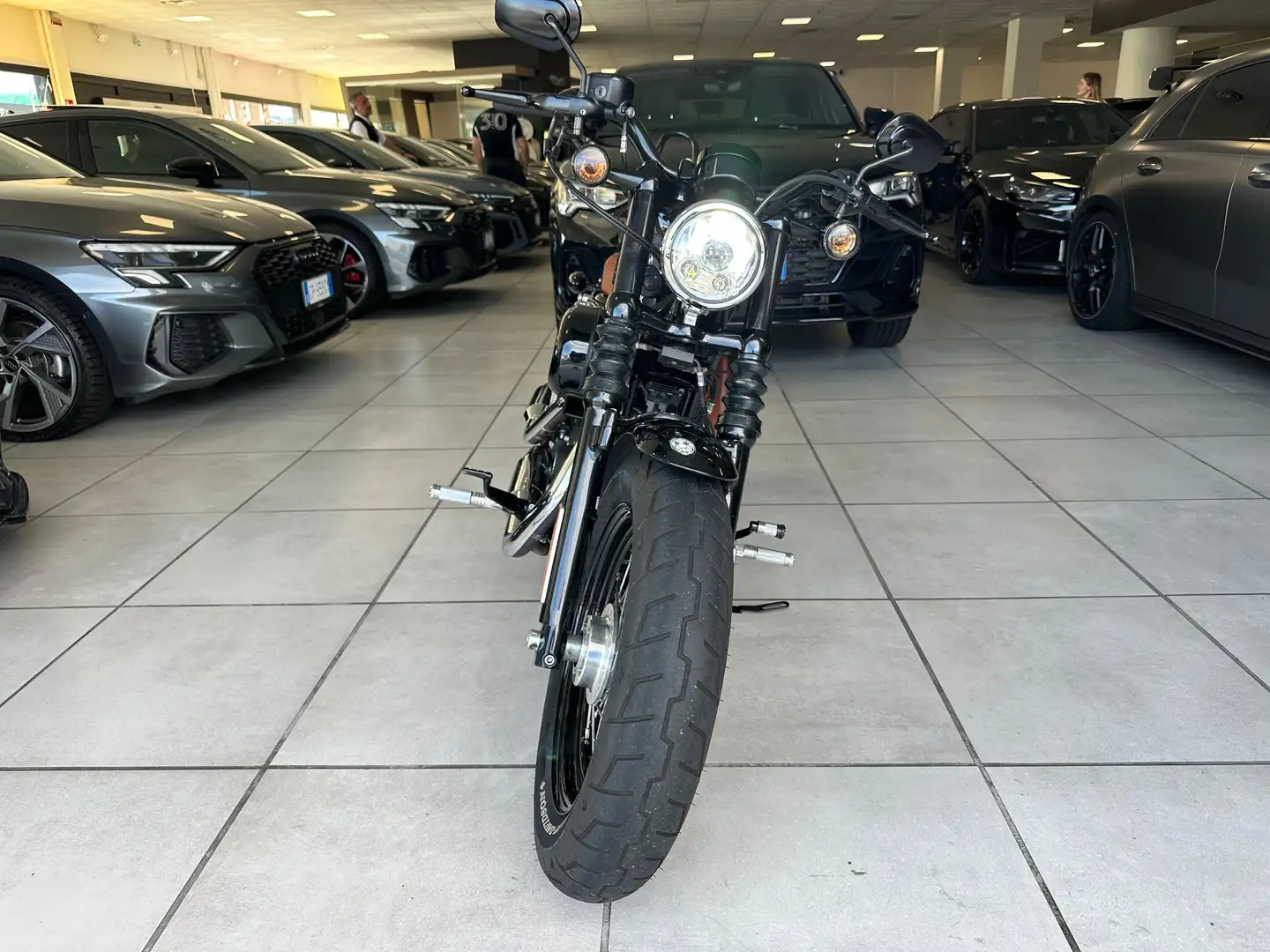 Harley-Davidson Sportster 1200 Noir - 2