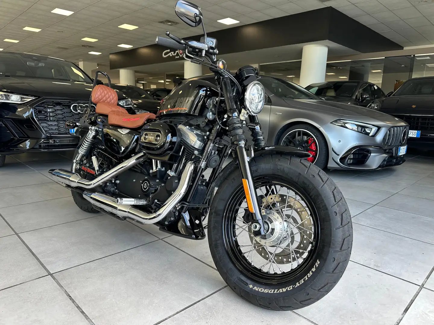 Harley-Davidson Sportster 1200 Noir - 1