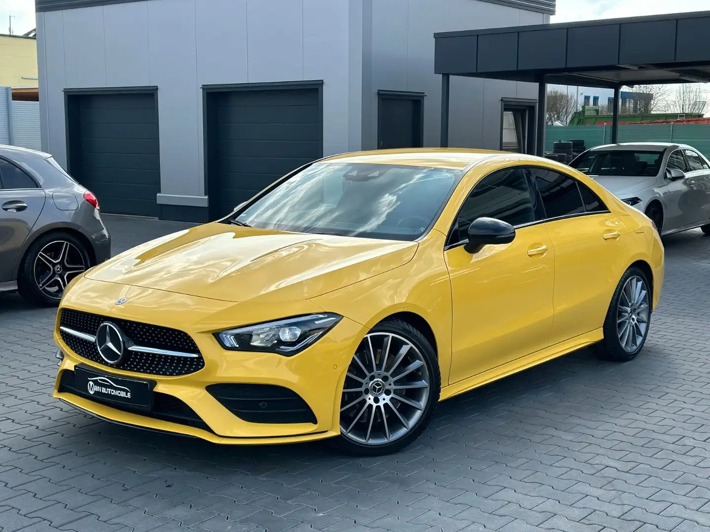 Mercedes-Benz CLA 220 7G-DCT AMG-Sport*MBUX*LED*R-Kamera* Żółty - 2