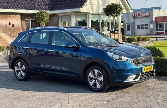 Kia Niro 1.6 GDi HYBRID First Editon, Camera, Navi, Camera,