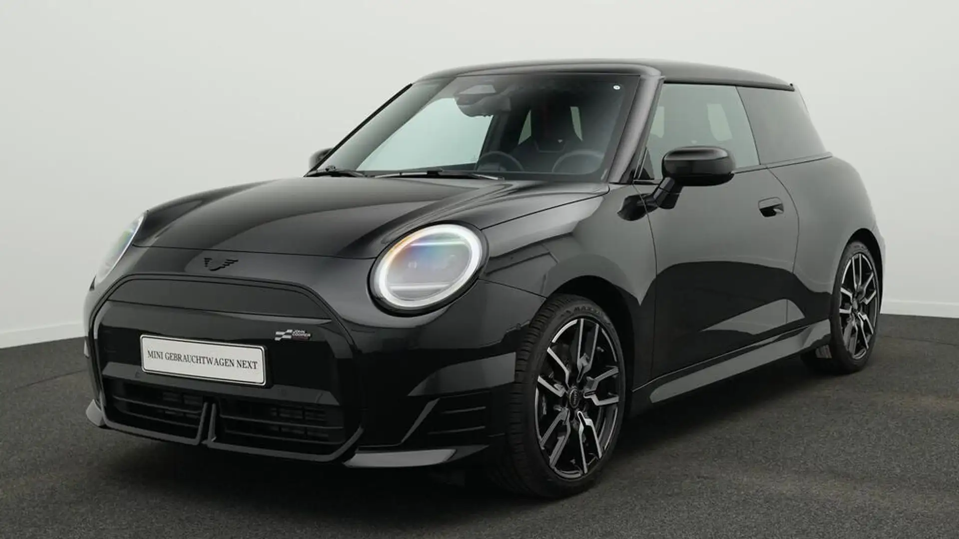 MINI Cooper E John Cooper Works Trim Schwarz - 1