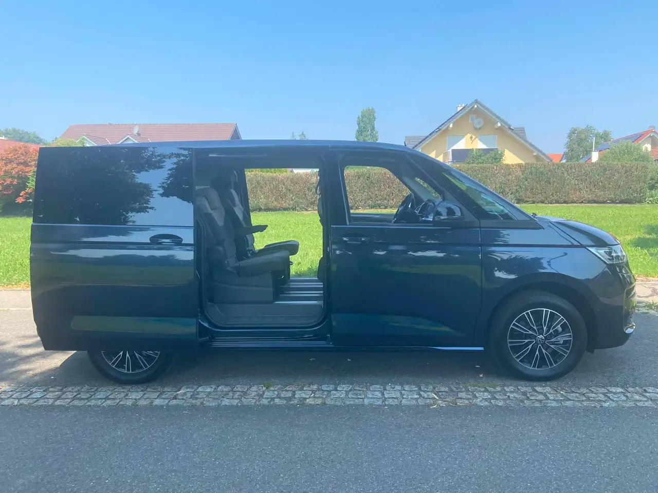 Volkswagen T7 Multivan 2026 — фото 13