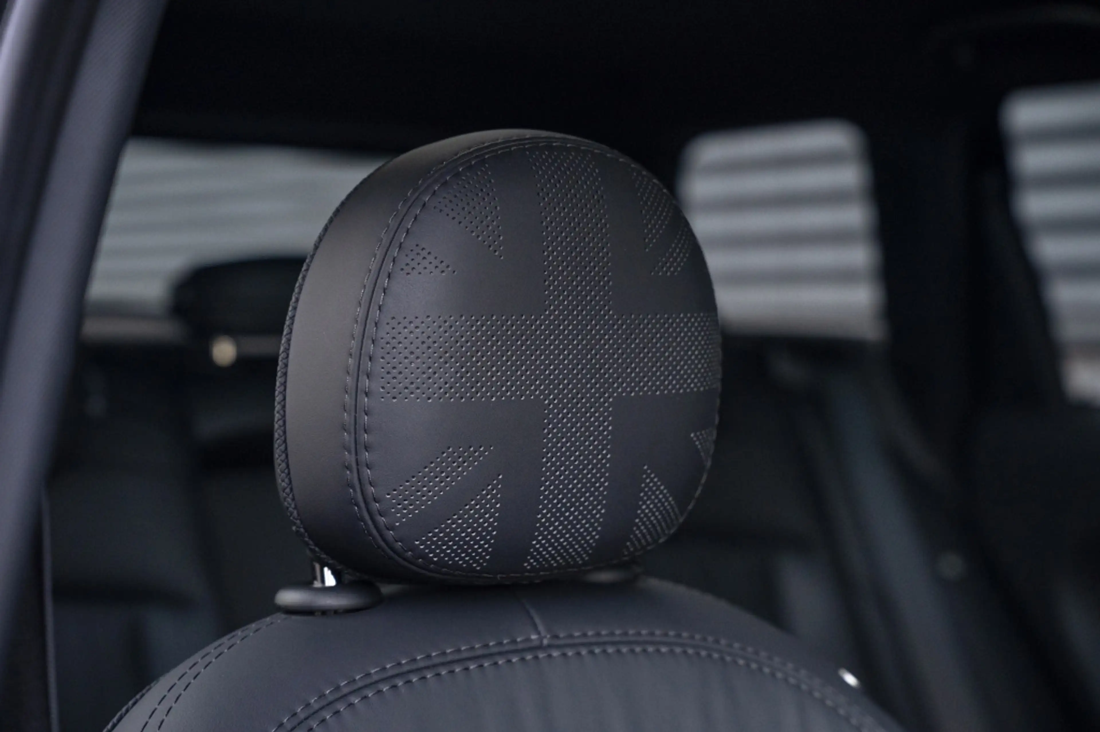 MINI John Cooper Works Clubman Mini JCW ALL4 306PK | NL Auto | full option | Pano — photo 40