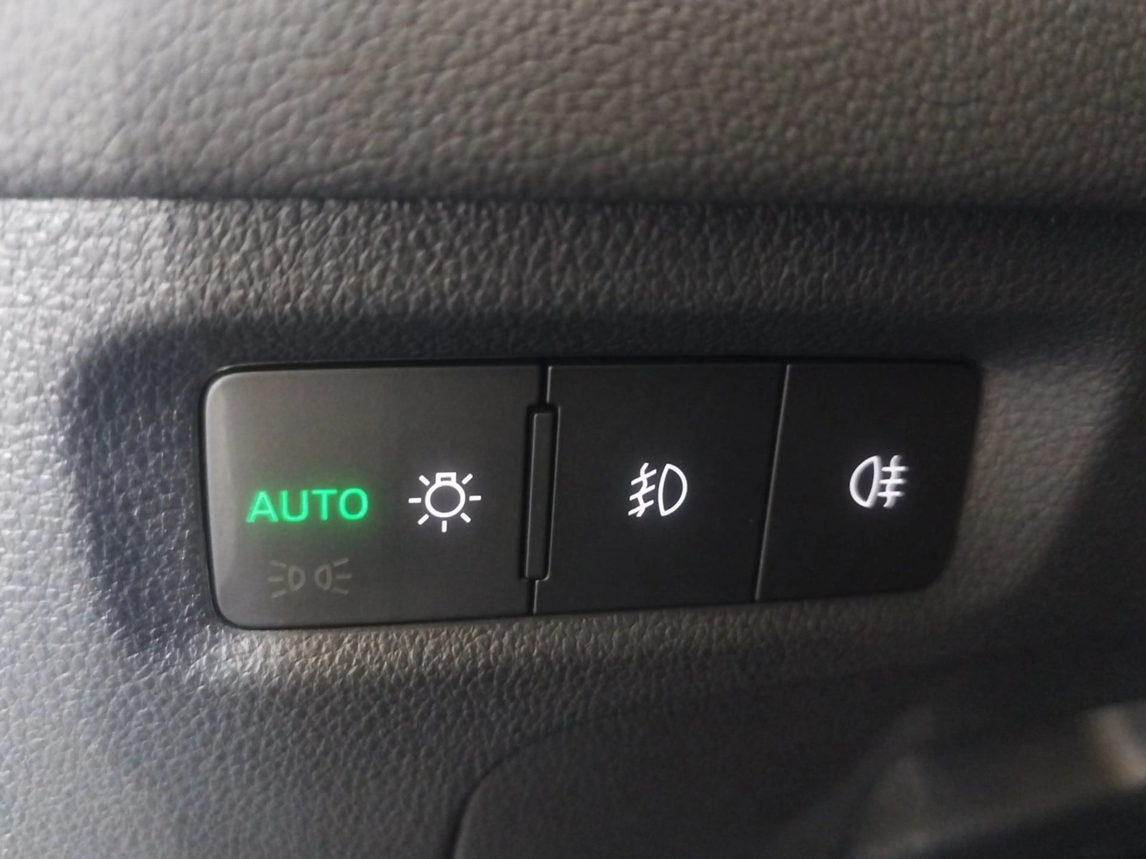Skoda Octavia Ambition TSI — photo 15