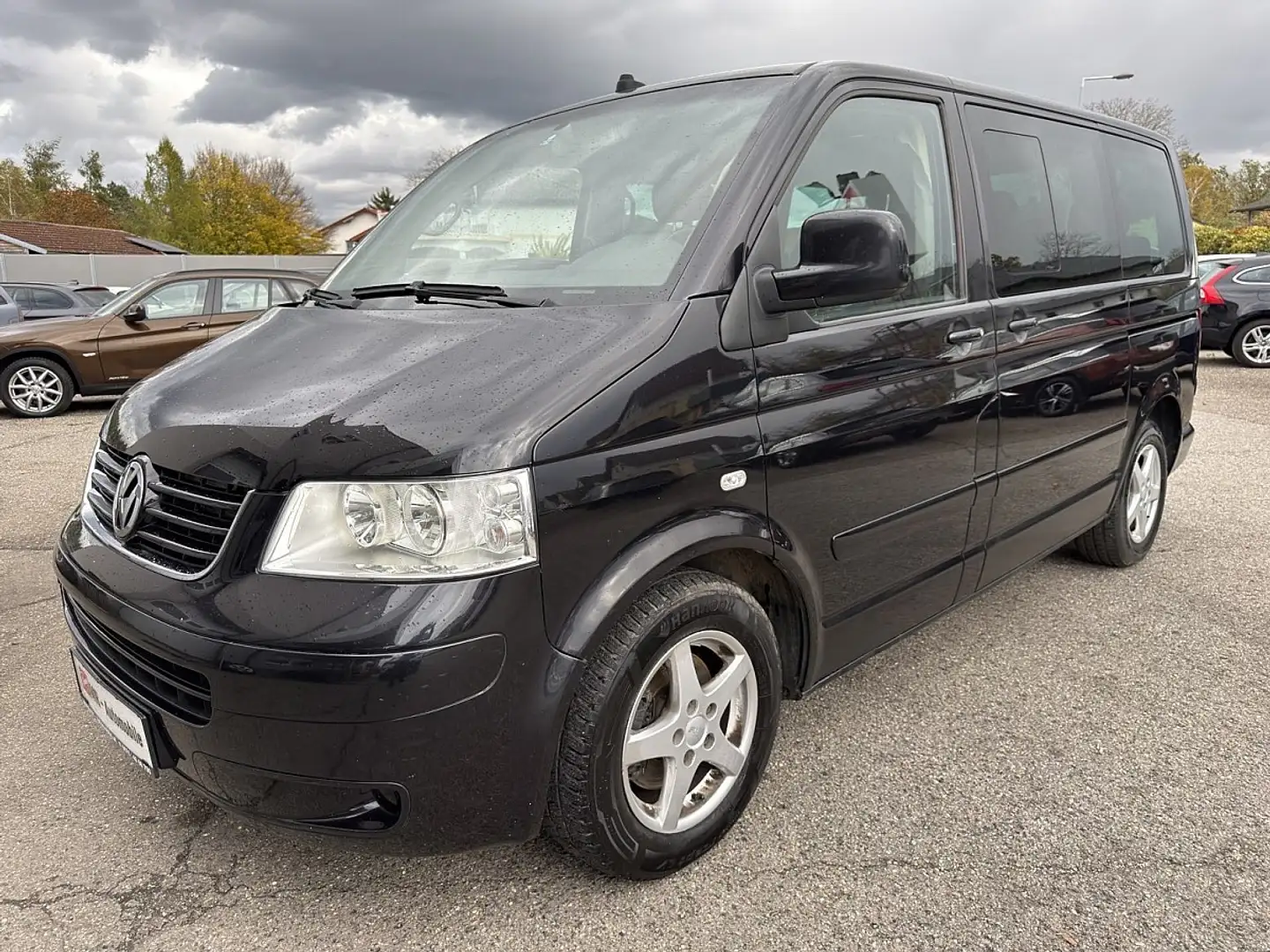 Volkswagen Multivan Comfortline 2,5 TDI ** UMBAU CAMPING** Чорний - 2