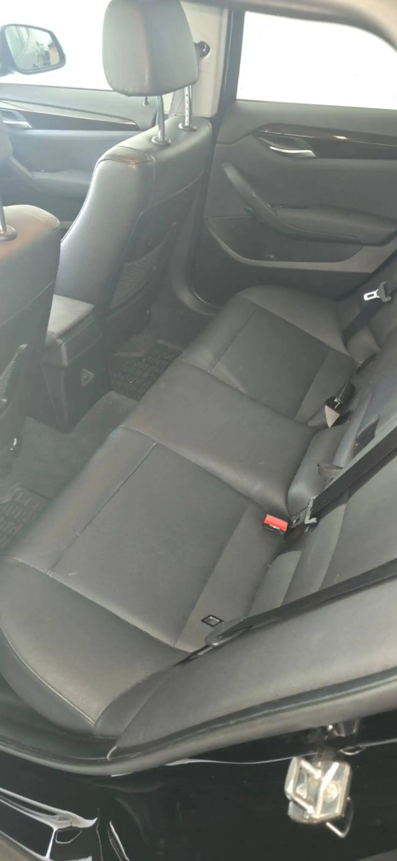 BMW X1 xDrive 20 i — photo 13