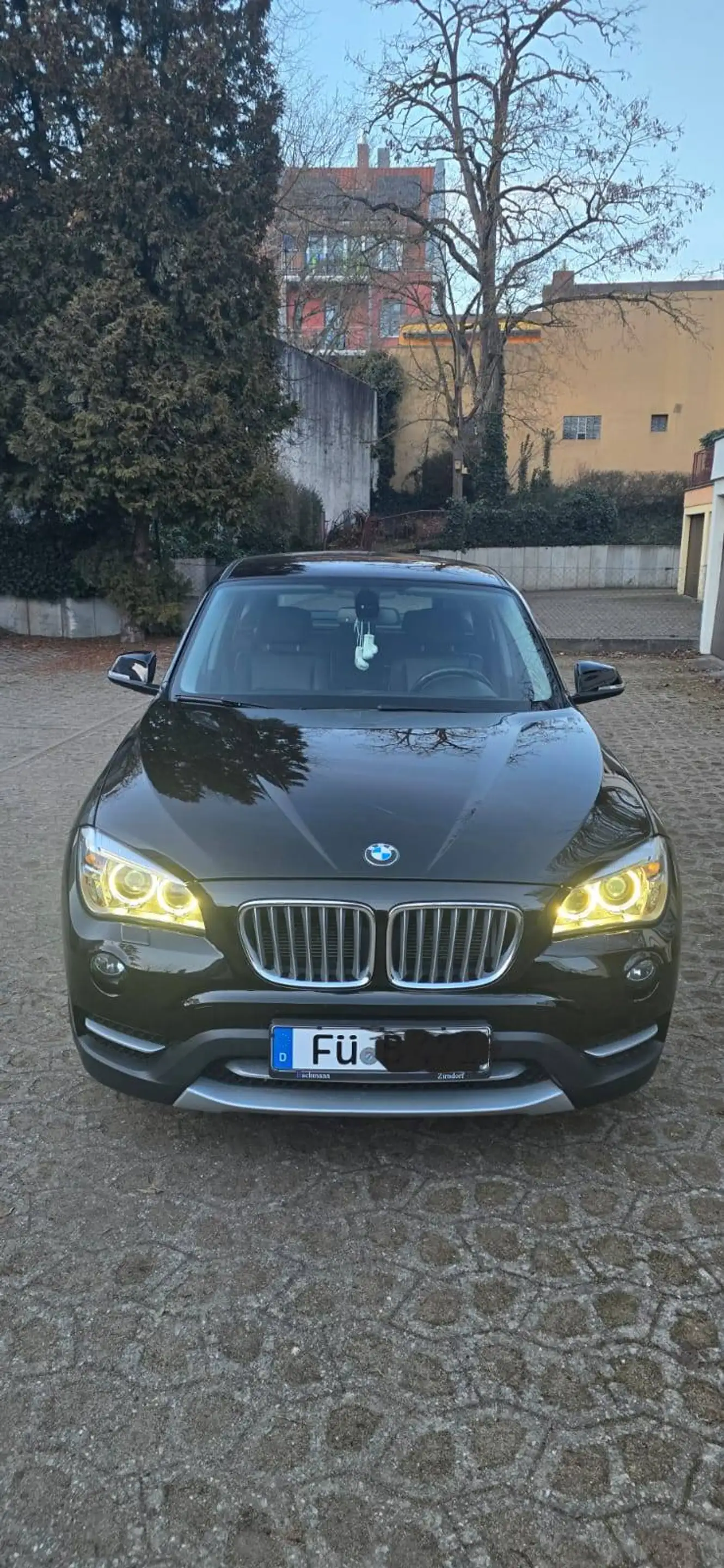 BMW X1 xDrive 20 i — photo 3
