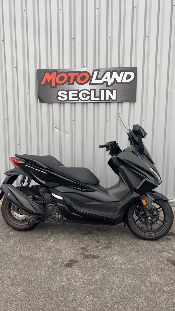 Honda Forza 350 Schwarz - 1