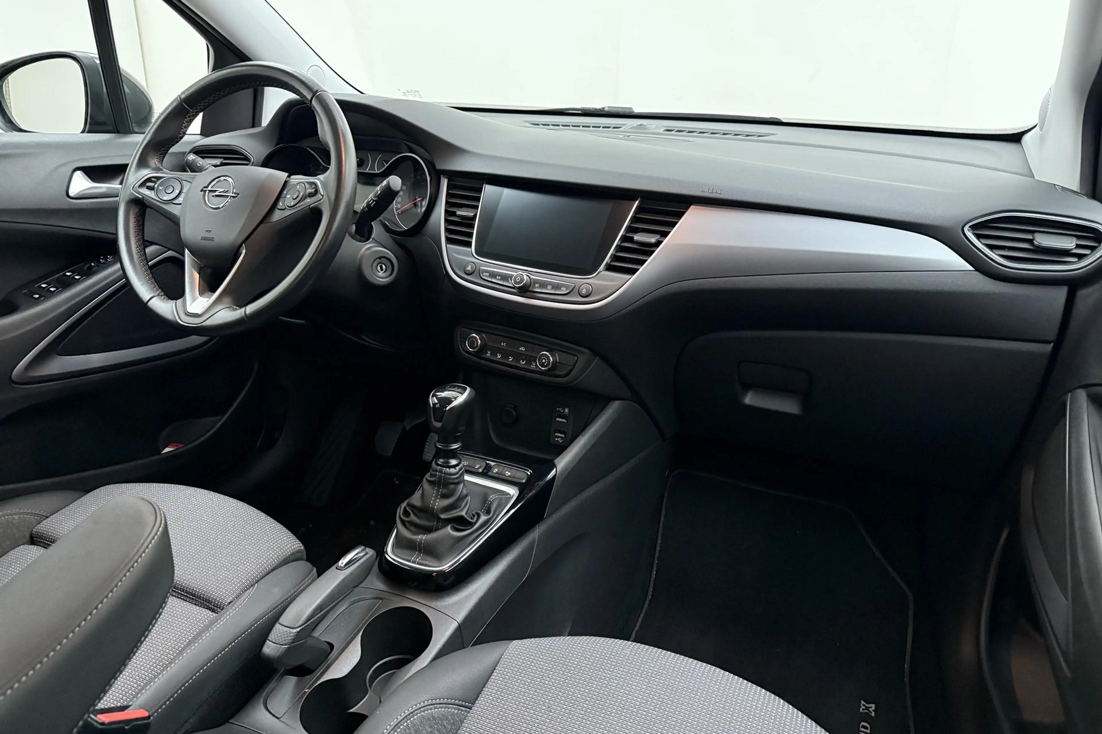 Opel Crossland 1.2 Turbo Business Edition 110pk | Navigatie | Cam — photo 14