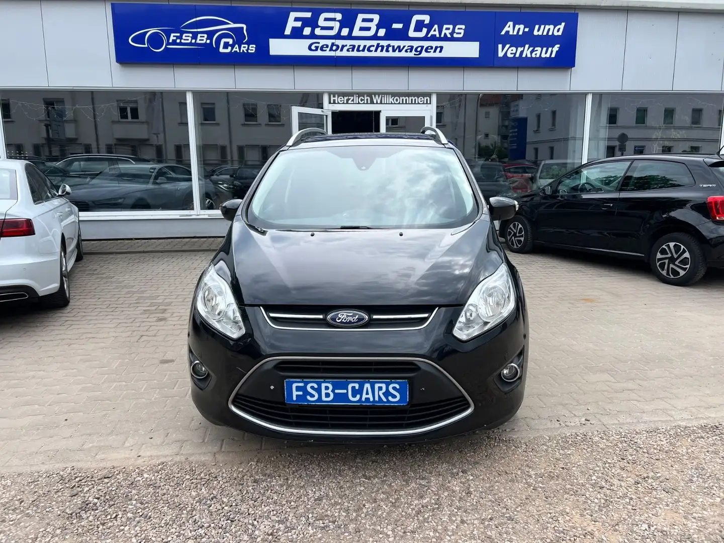 Ford Grand C-Max Grand C-MAX Business Edition Black - 1