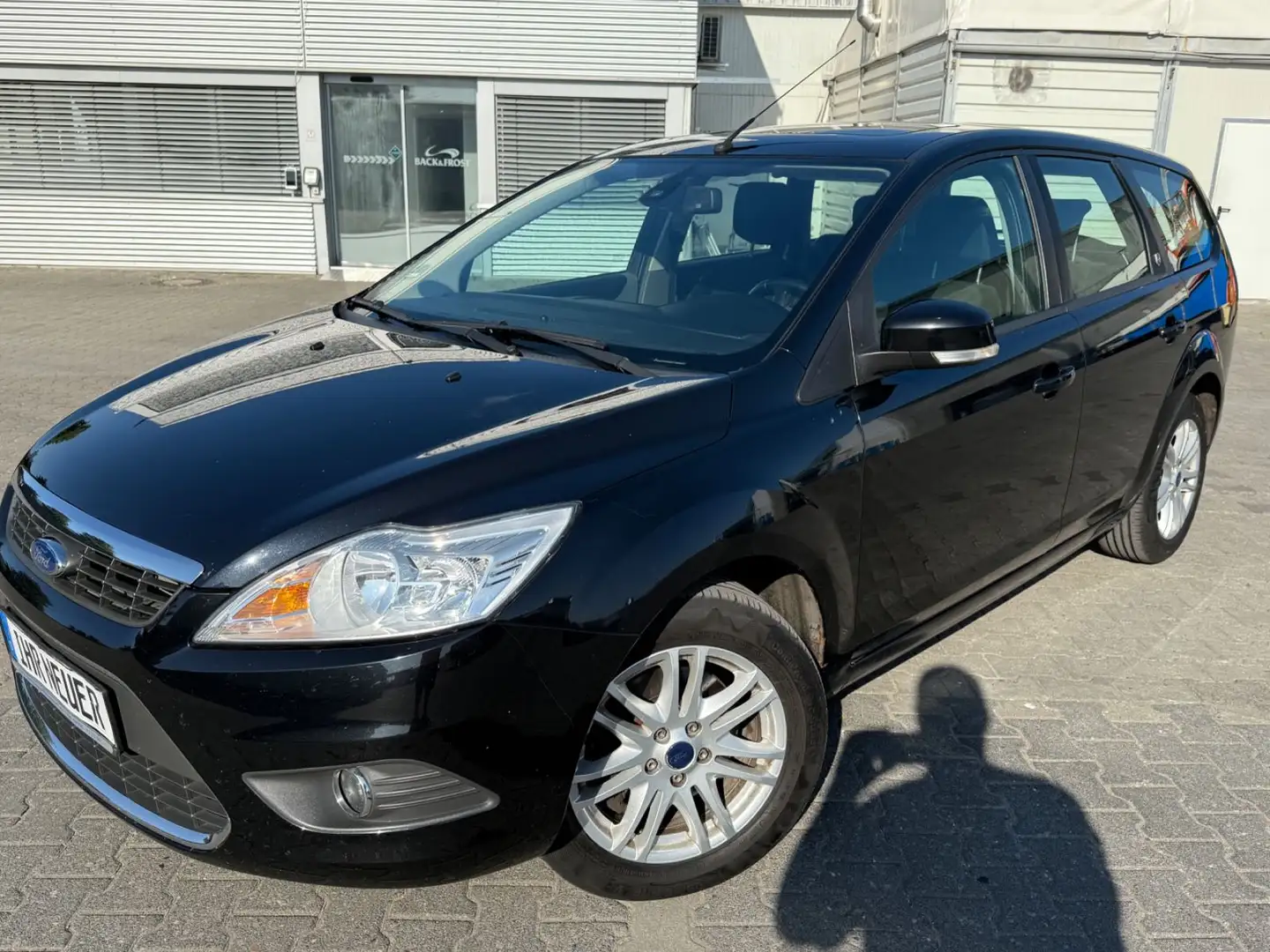 Ford Focus Turnier Ghia/1 Jahr Garantie- Schiebedach Schwarz - 1