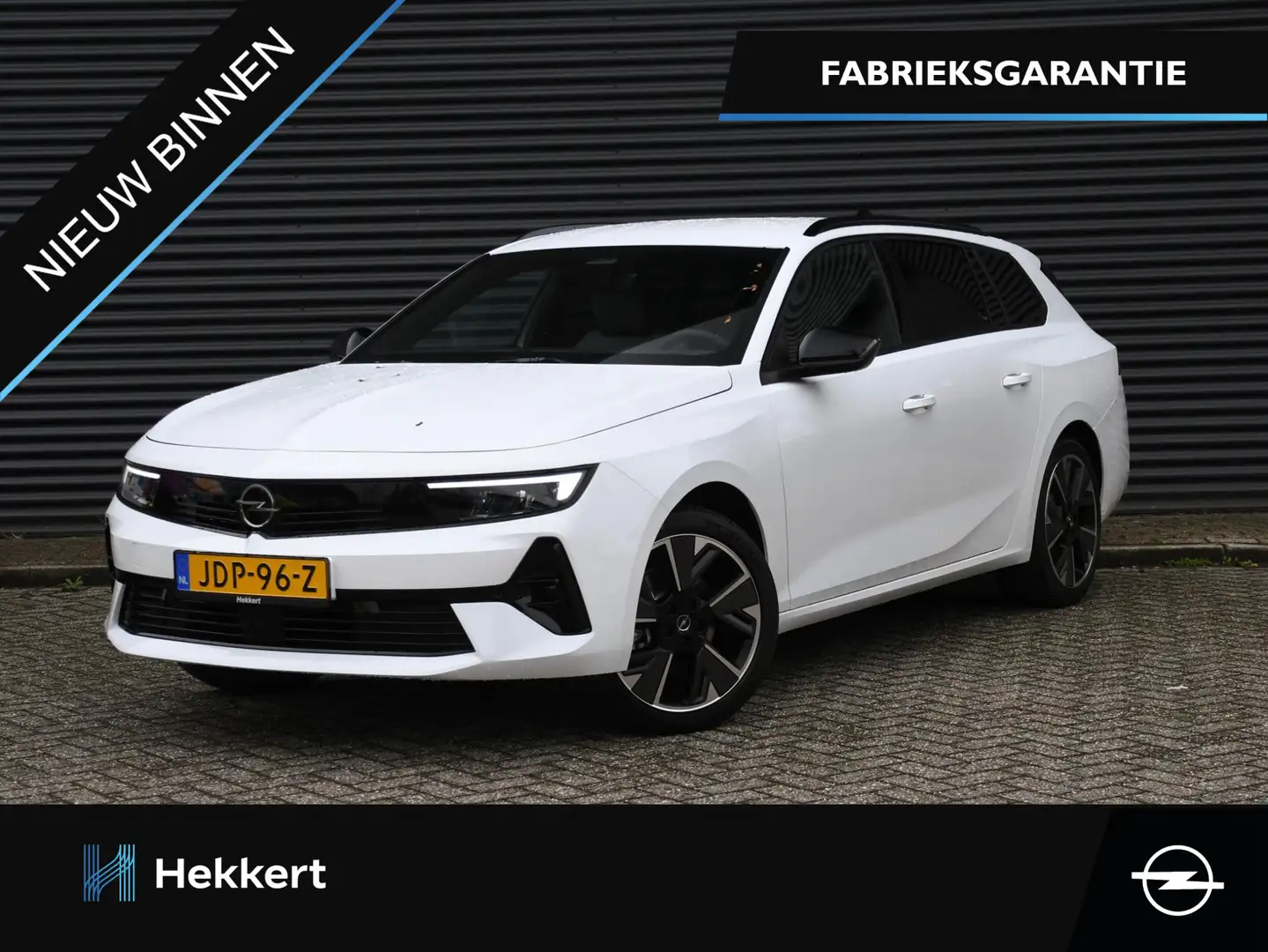 Opel Astra Electric Business Edition 54kWh 156pk Automaat ADA Wit - 1