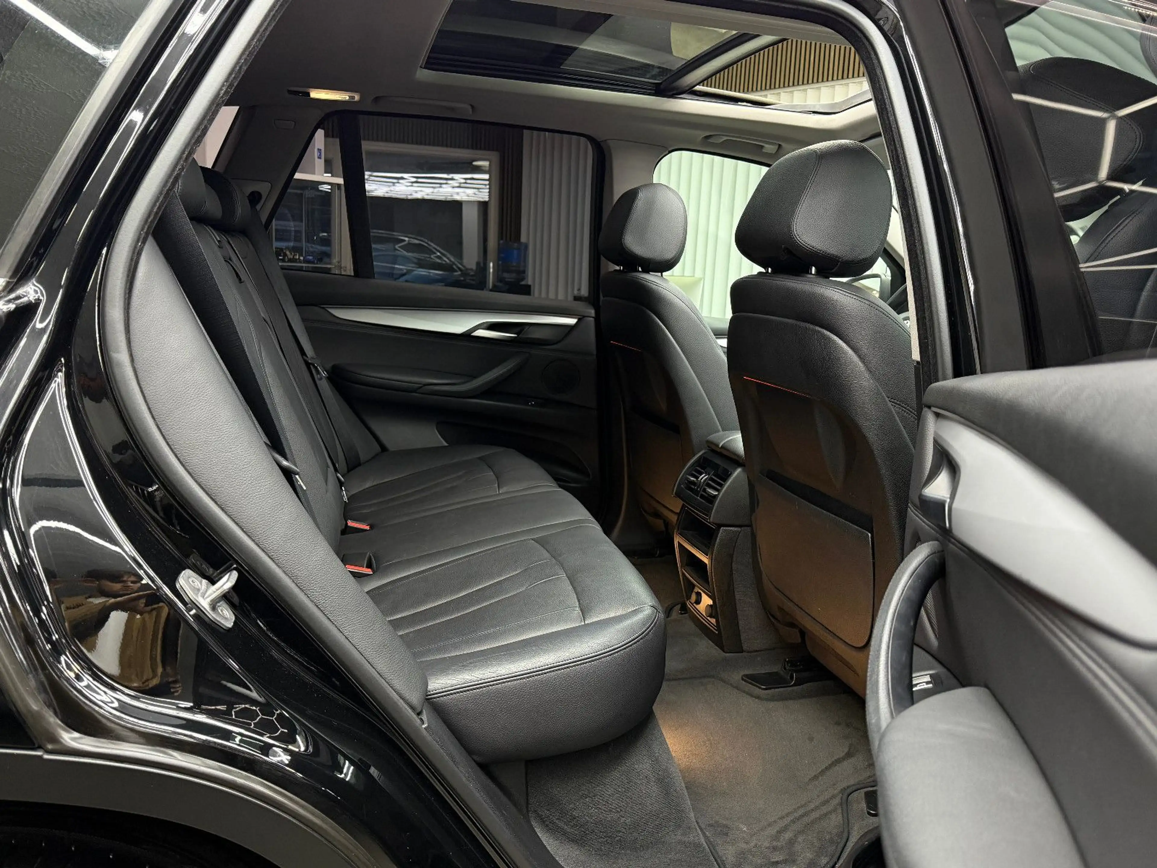 BMW X5 xDrive 25d / Panorama Navi Xenon Tempomat AHK — photo 13
