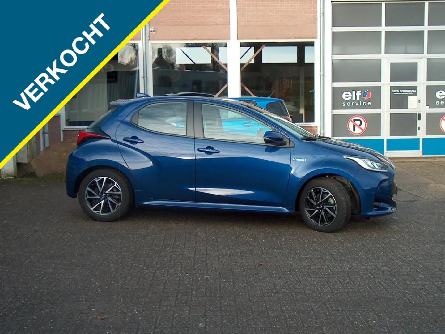 Toyota Yaris 1.5 Hyb. First Ed. Blau - 2