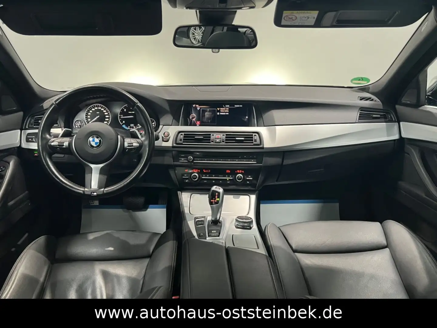 BMW 520 d TOURING/M-PAKET/PANO/4xSHZ/MEMORY/HUD/LED/ Schwarz - 2