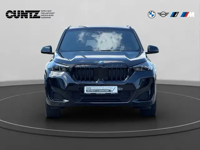 BMW X1 view 2