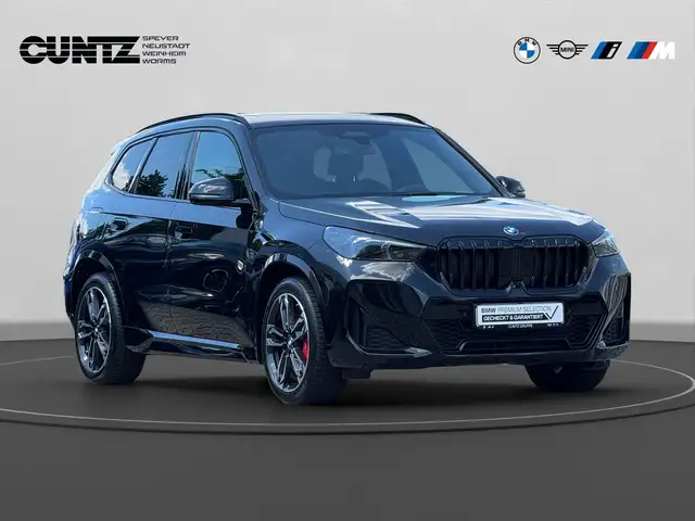 BMW X1 view 3