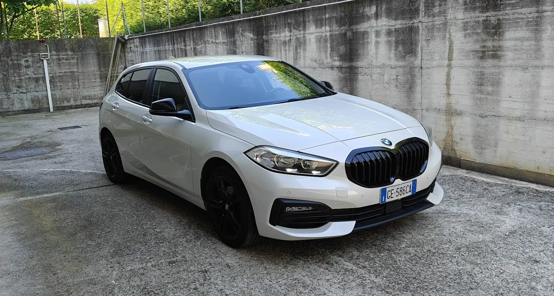 BMW 116 116d Business Advantage auto - 1