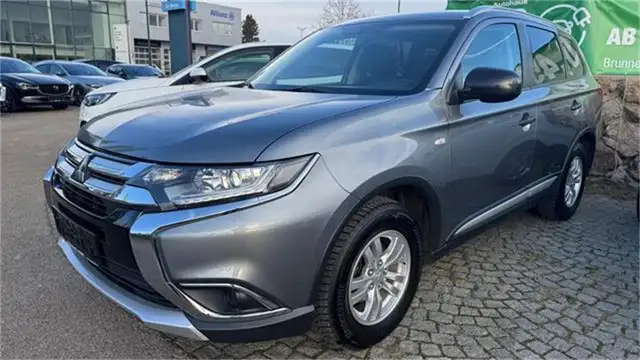 Mitsubishi Outlander 2,0 MIVEC AS&G Invite