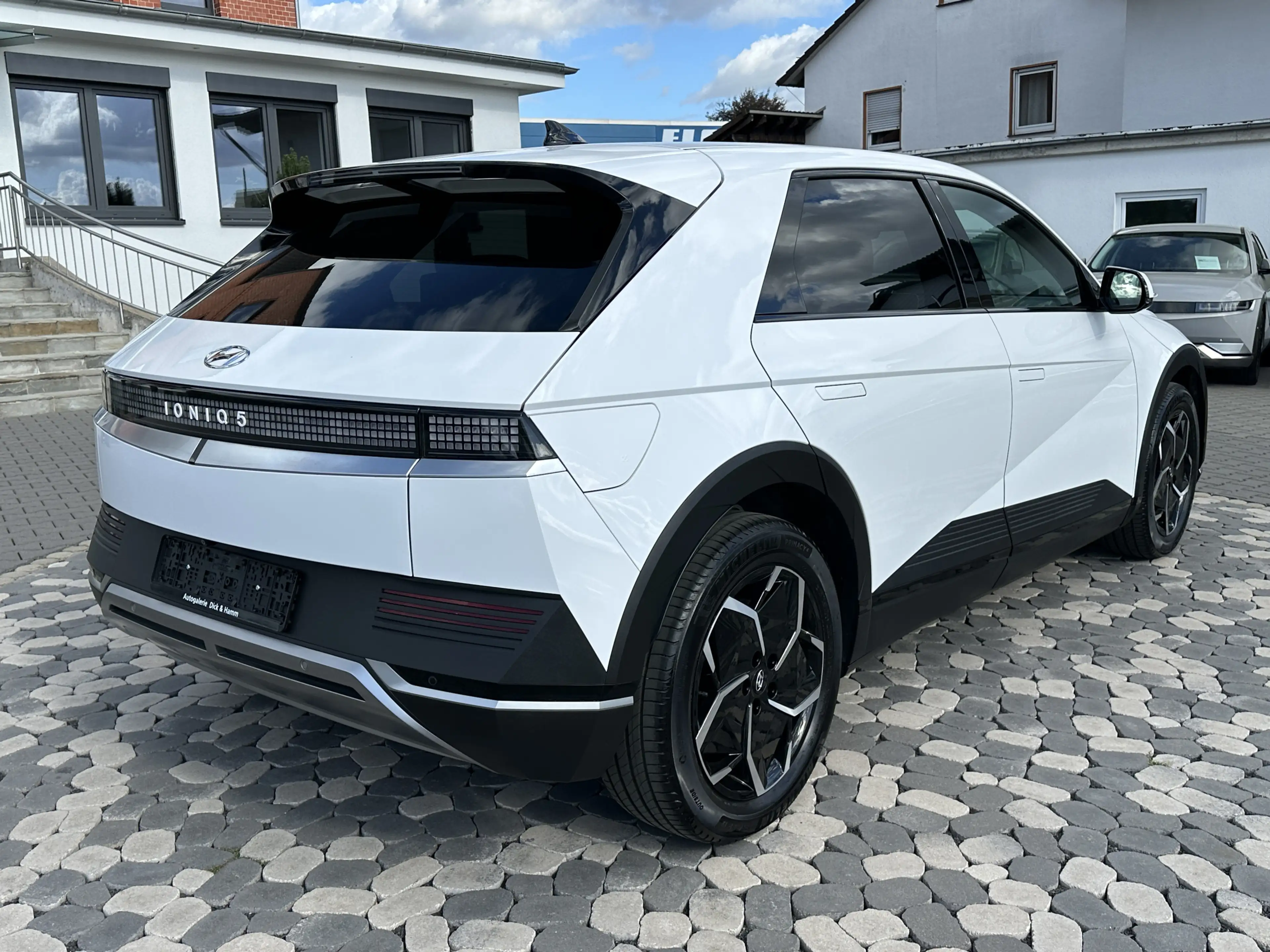Hyundai IONIQ 5 Techniq PIXEL ACC CAM 4xSHZ WP SOH-97,8% — photo 8