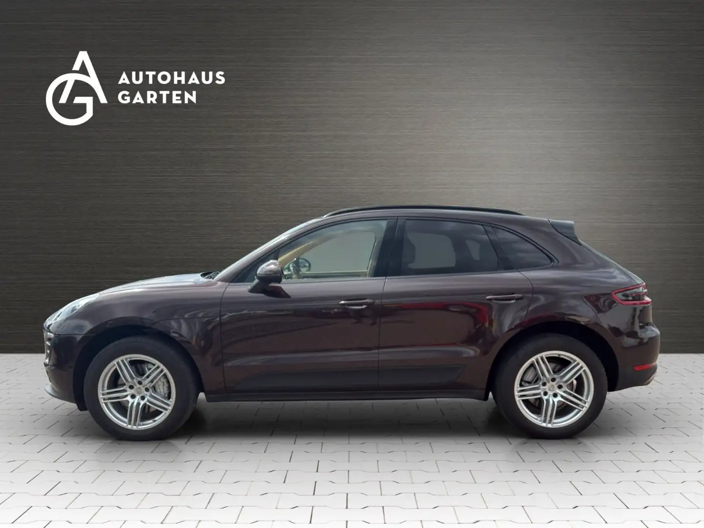 Porsche Macan S AWD/Pano/SHZ/NAVI/Alcantara/Bose/1.Hand - 2