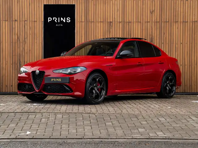 Alfa Romeo Giulia 2.0T GME AWD Competizione 280pk | Pano-dak | Harma