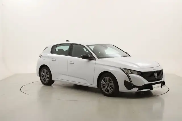 Peugeot 308 view 7