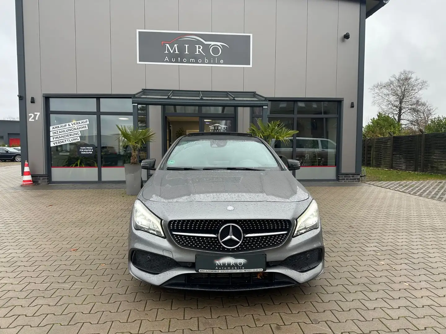 Mercedes-Benz CLA 250 CLA 250 4MATIC AMG Line Shooting Br. SCHIEBDACH Grau - 2