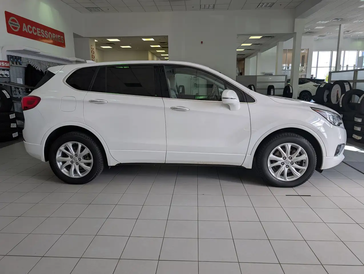 Buick Envision photo Buick Envision