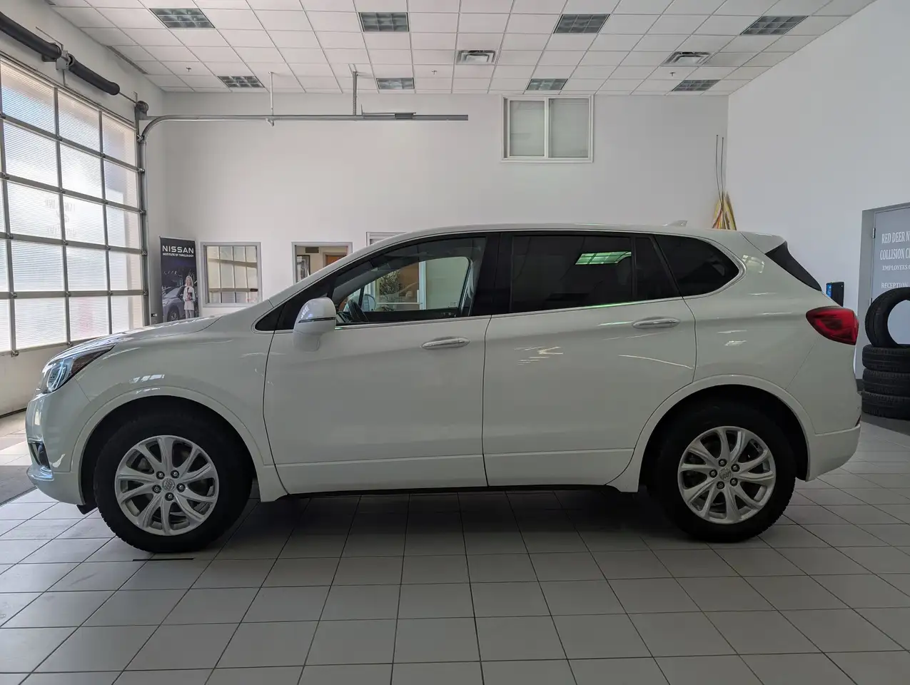 Buick Envision photo Buick Envision