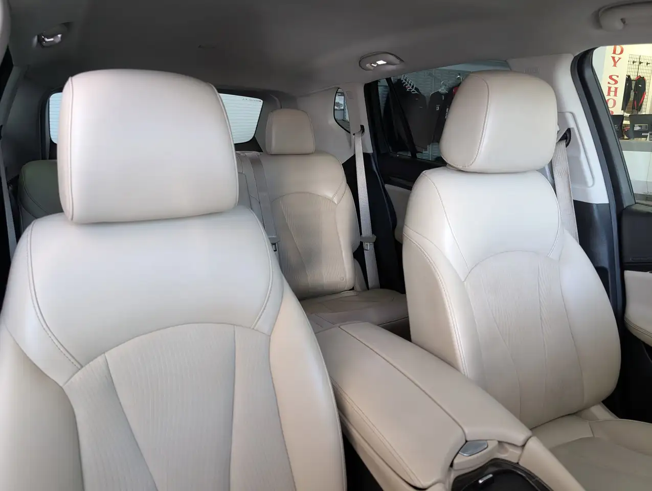 Buick Envision photo Buick Envision