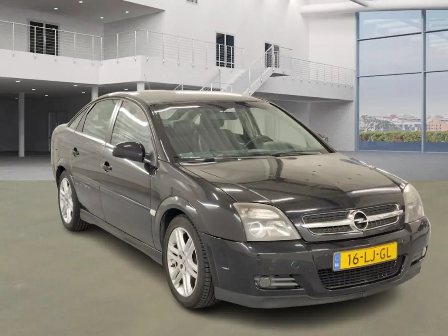 Opel Vectra GTS 2.2-16V Elegance Zwart - 2