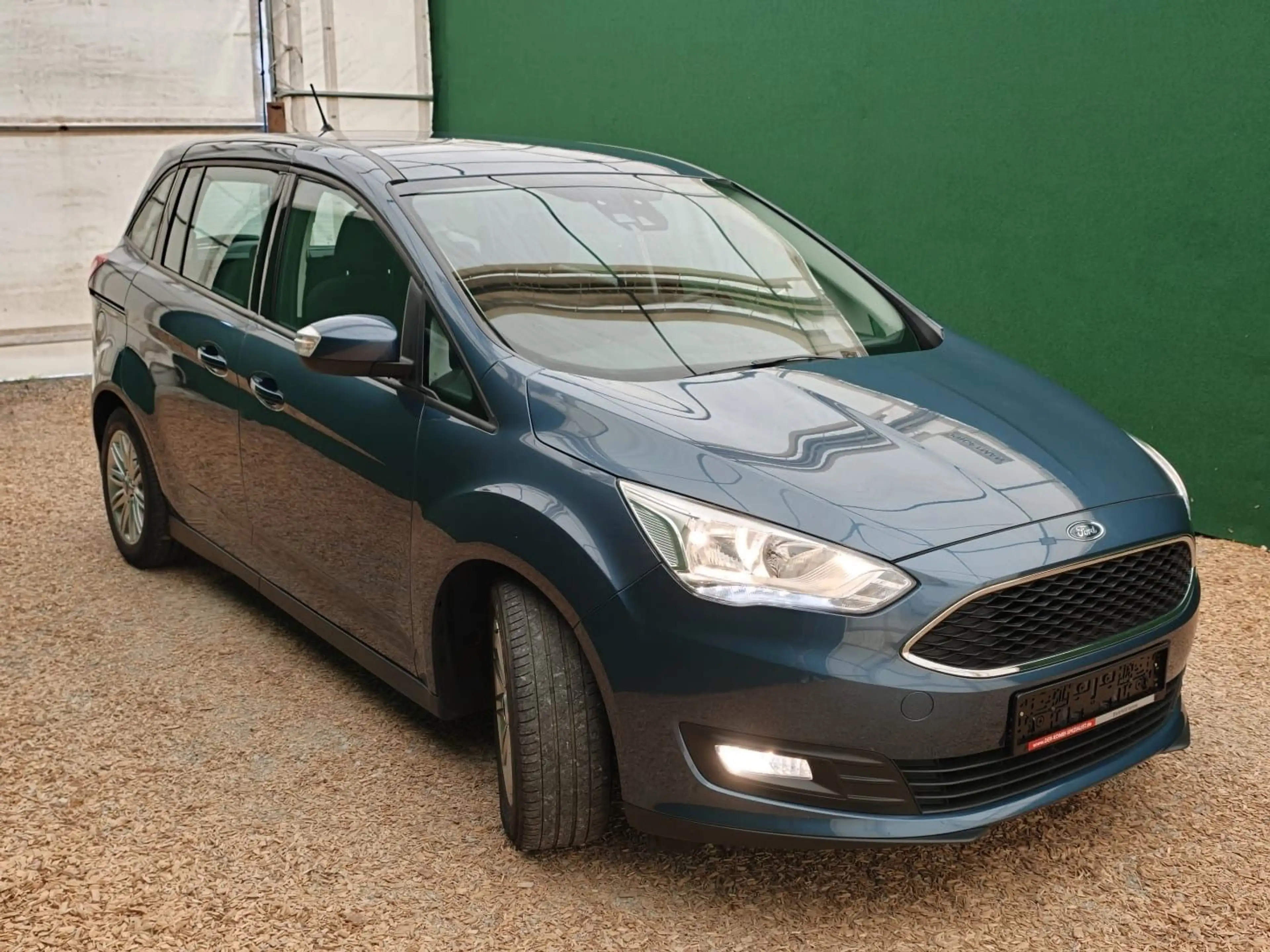 Ford Grand C-Max 1.0/ SHZ/ Alu/ Klimaautom./ 53 tkm — photo 8