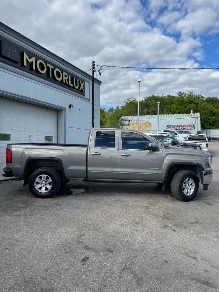 GMC Sierra 1500 снимка GMC Sierra 1500