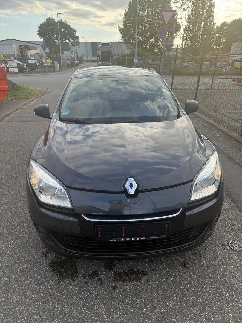 Renault Megane III Lim. 5-trg. Je t'aime Grau - 1