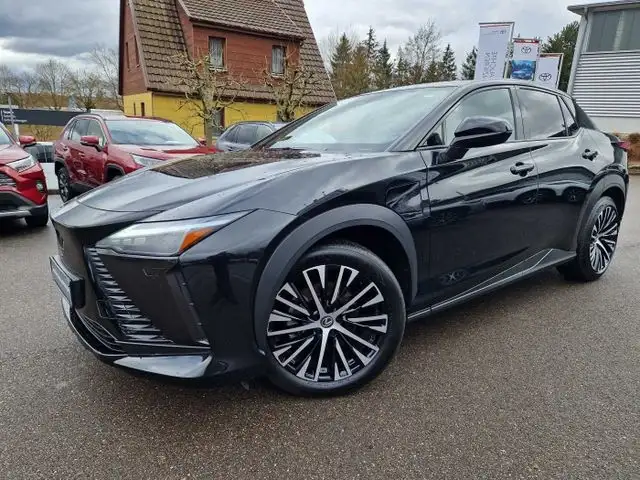 Lexus RZ 450e Launch Paket Panodach Allrad Navi
