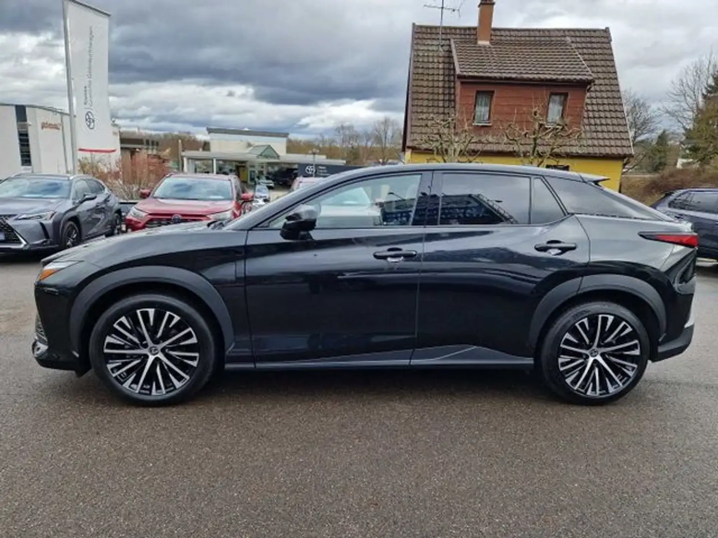 Lexus RZ 450e Launch Paket Panodach Allrad Navi Noir - 2