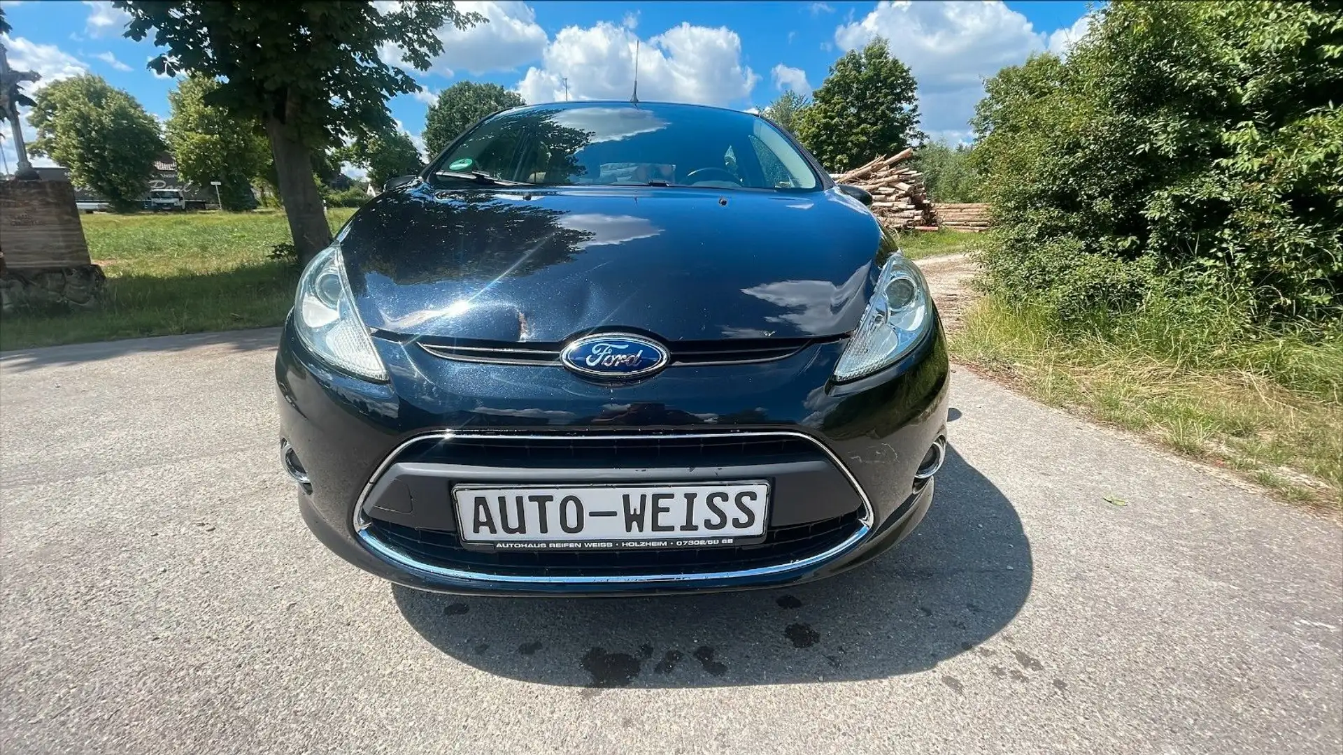 Ford Fiesta Titanium, Kleinwagen, 8-fach bereift, Zwart - 2