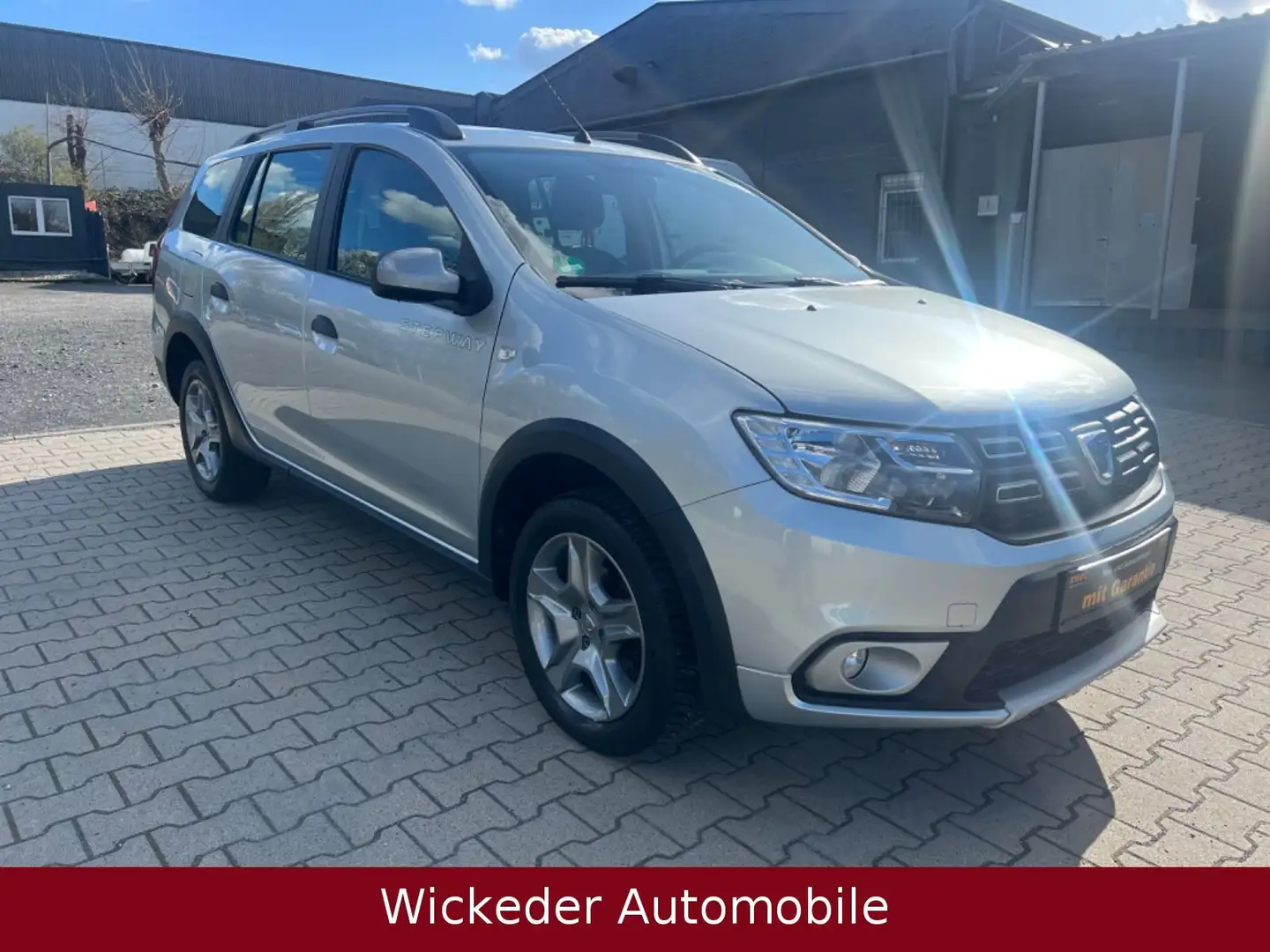 Dacia Logan MCV II Kombi Stepway Grau - 1