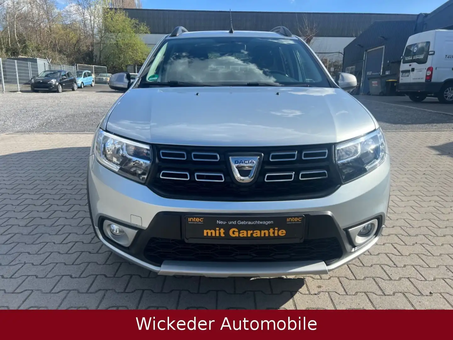 Dacia Logan MCV II Kombi Stepway Grau - 2