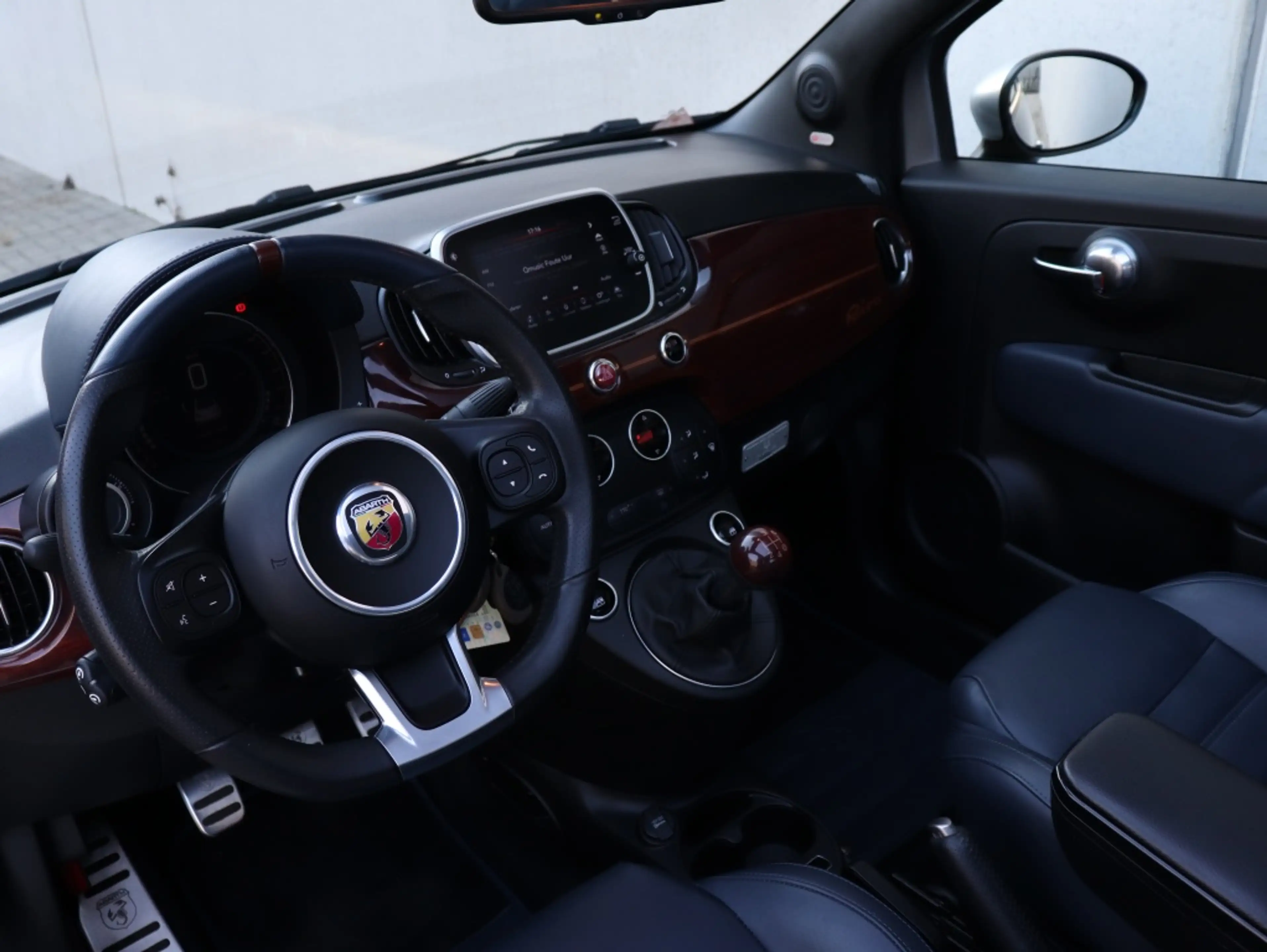 Abarth 595 Cabrio 1.4 T-Jet 180 PK Rivale | Akrapovic | Beats — photo 4