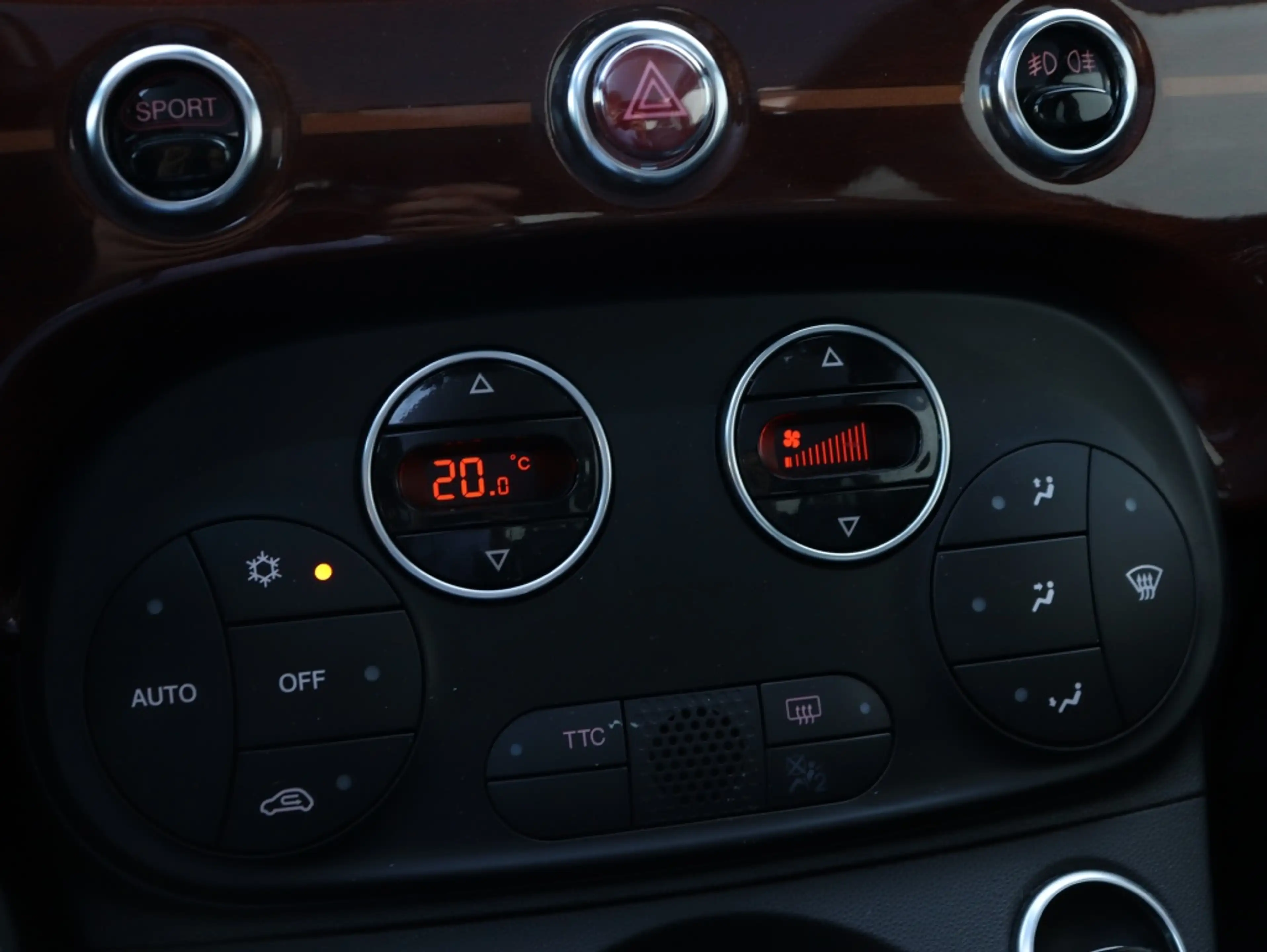 Abarth 595 Cabrio 1.4 T-Jet 180 PK Rivale | Akrapovic | Beats — photo 10