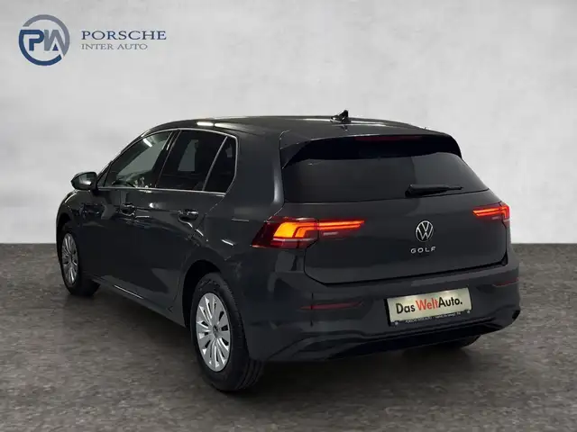 Volkswagen Golf view 4